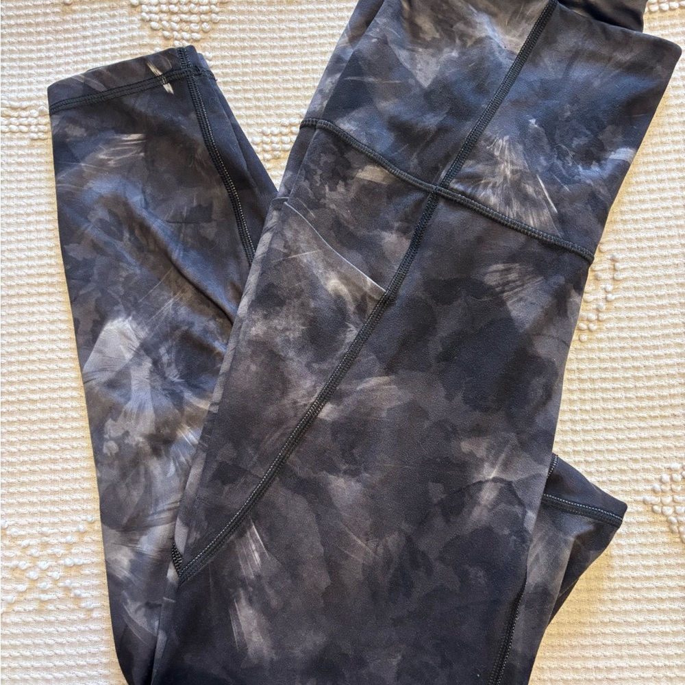 All in Motion Charcoal Tie-Dye Leggings